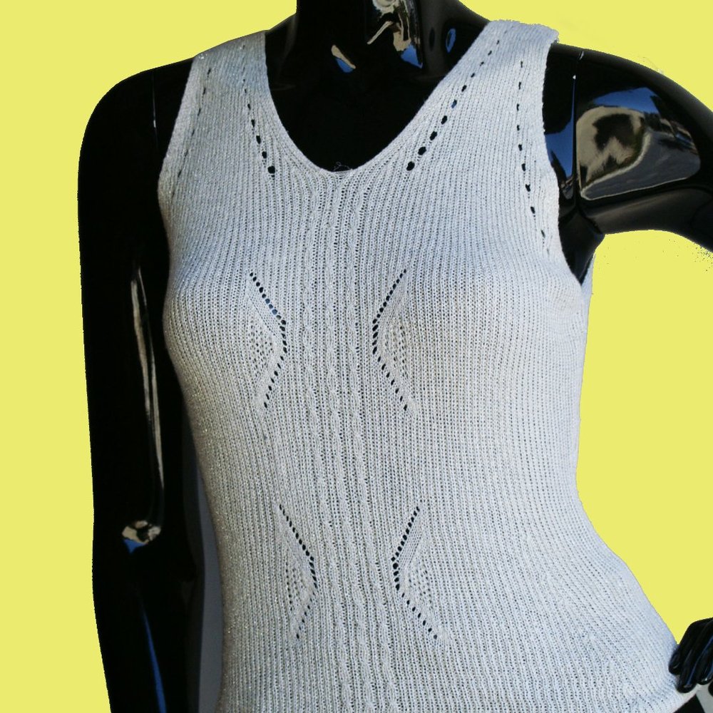Gia Off-White Knit Top Size Small